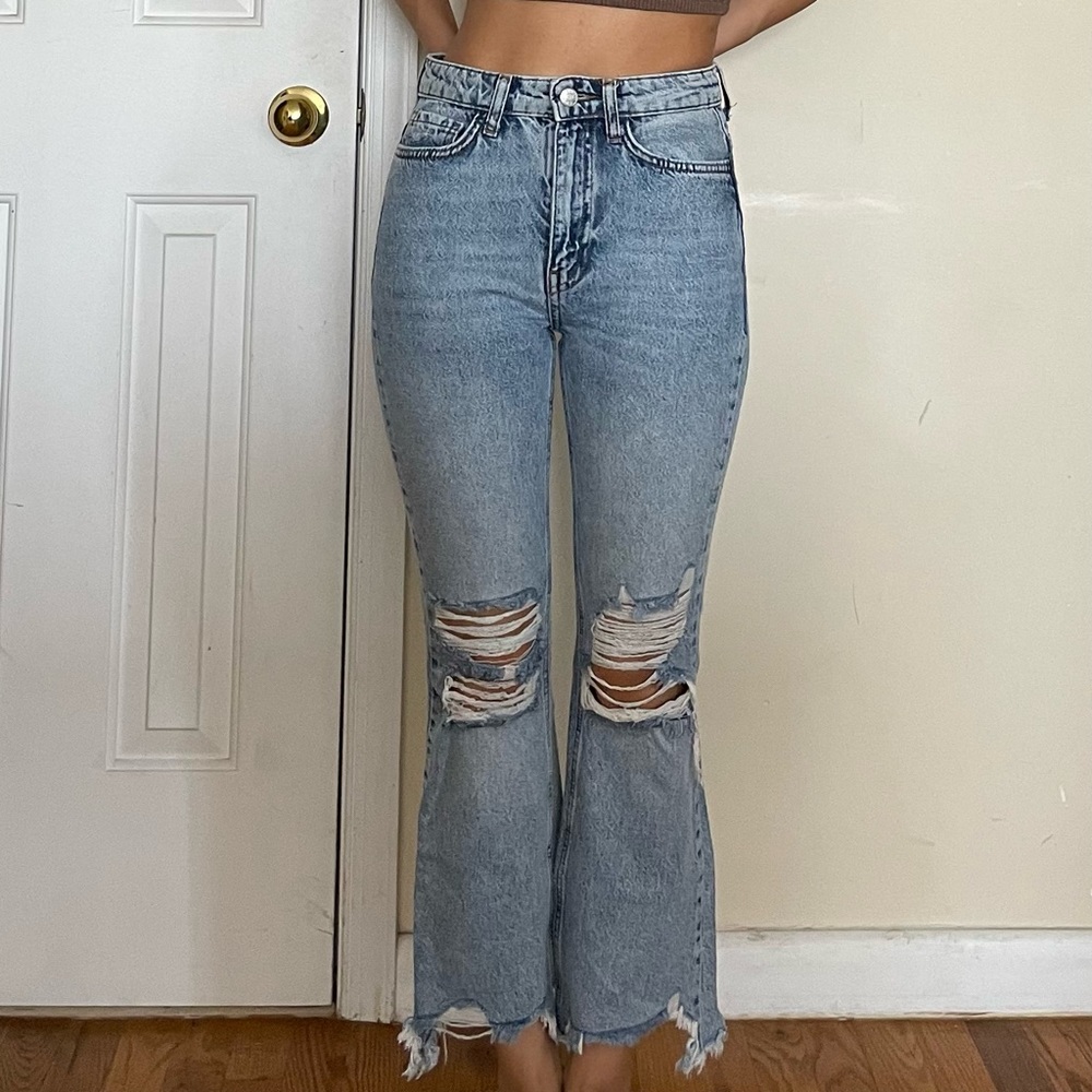 BDG WILCO DESTROYED HIGH WAISTED CROPPED FLARE JEAN